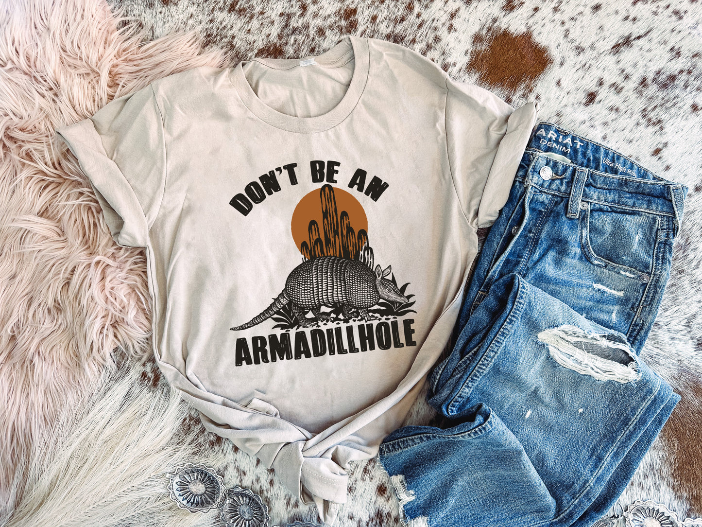 Armadillhole - Graphic Top